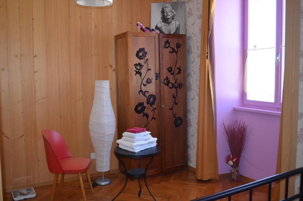 Chambres D'Hotes Le Passiflore Les Brenets Esterno foto
