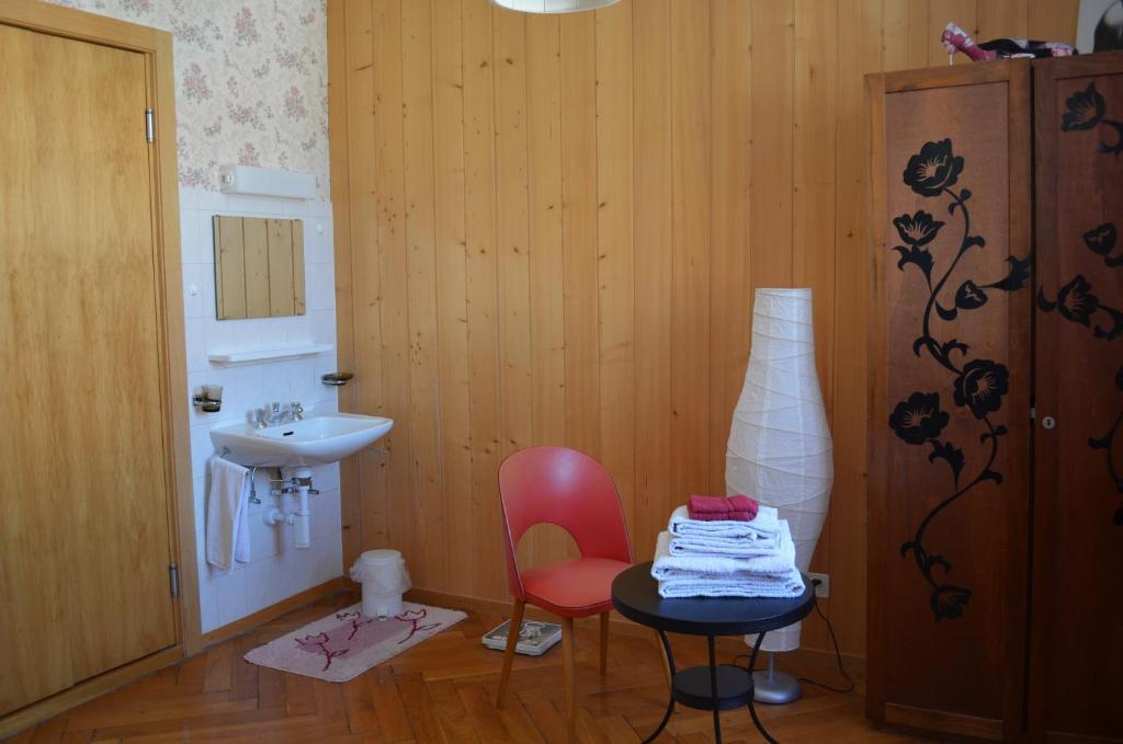 Chambres D'Hotes Le Passiflore Les Brenets Esterno foto